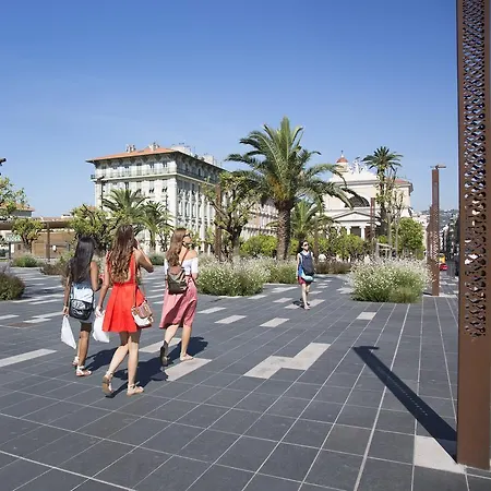 Relais Acropolis ニース