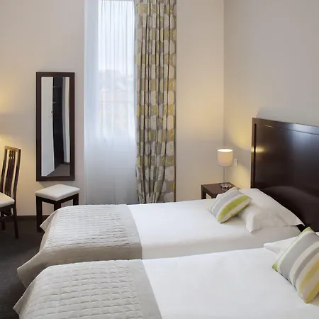 Relais Acropolis 3* Nizza