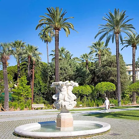 Relais Acropolis Hotel 3*