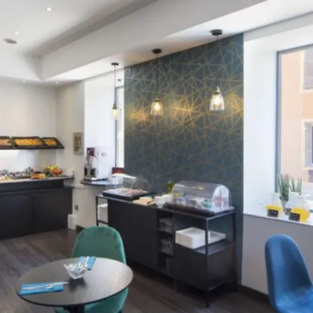 Relais Acropolis Hotel 3*