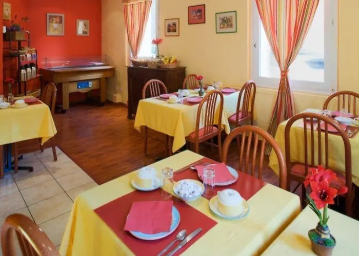 Relais Acropolis 3* نيس