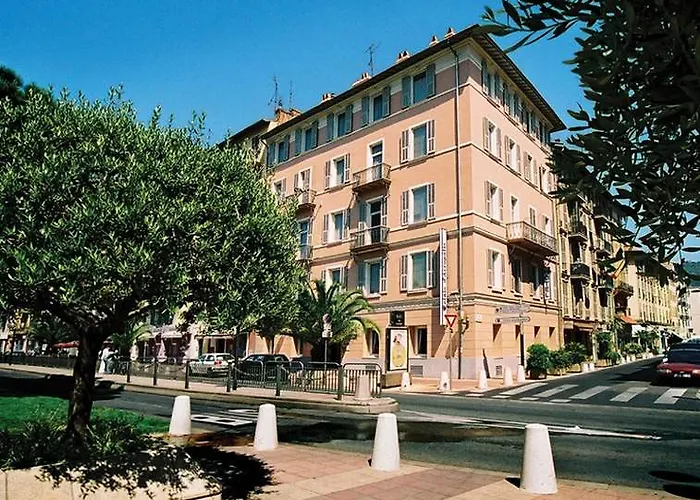 Relais Acropolis 3* نيس