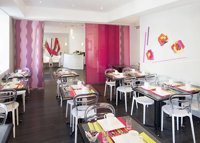 מלון Relais Acropolis 3*