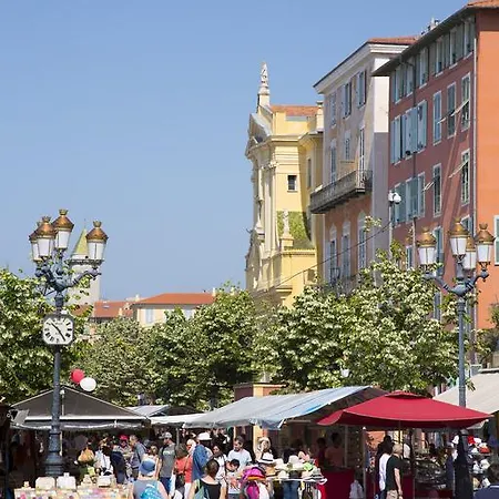 릴레스 아크로폴리스 3*